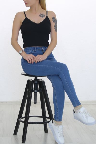 Yaka Dantelli Crop Atlet Siyah - 20570.200.