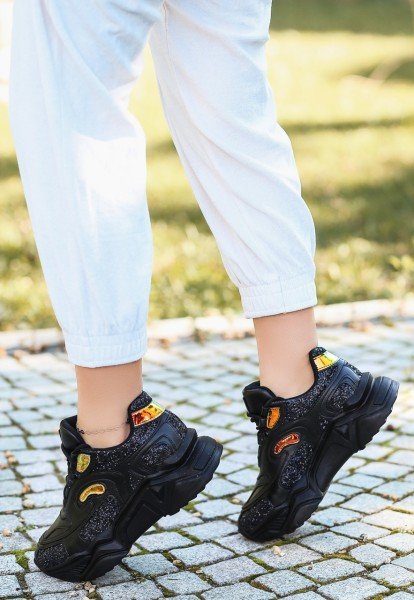 Meya Siyah Cilt Simli Bağcıklı Spor Ayakkabı